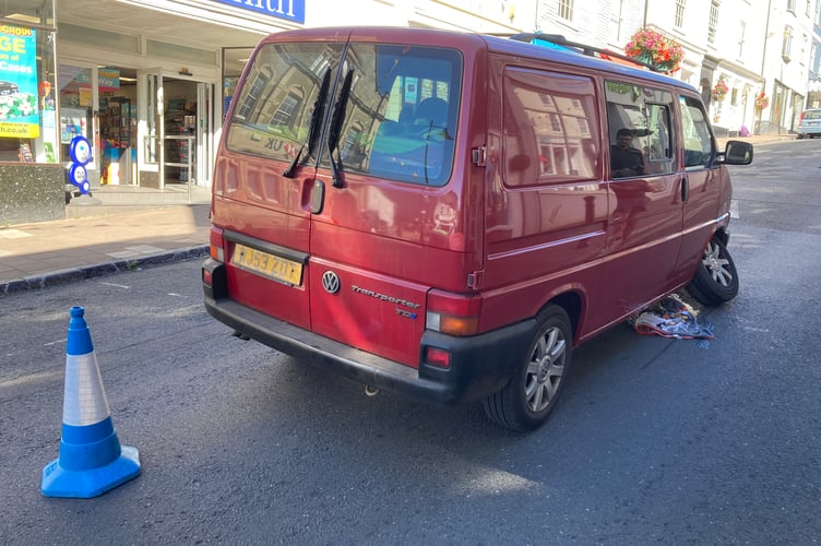 Van in Fore Street, Kingsbridge