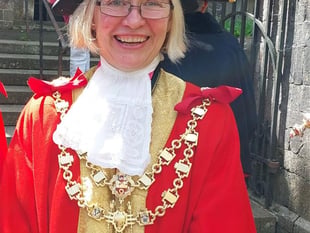Concern in Totnes over 'truth speakers' conference