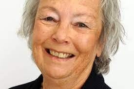 Outgoing council leader praises team who stuck together