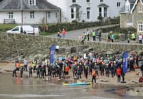 Salcombe RNLI fundraiser triathlon has huge turnout