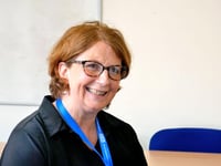 Derriford Hospital boss to step down