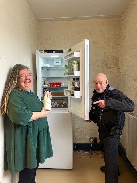 Police help Totnes food bank