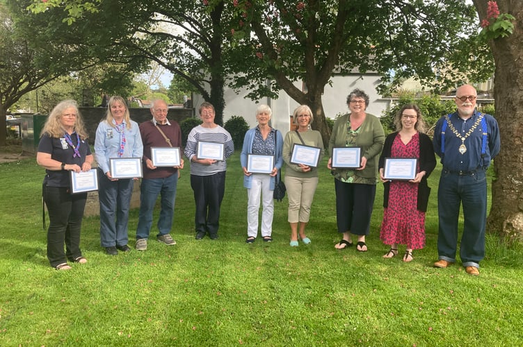 L to R: Vicky Smith, Sarah Stephens, Geoff Rossetti, Nicola Fox, Chris Barnwell, Judy Hales, Caroline Bright, Steph Pope and Mayor of Kingsbridge Cllr Philip Cole