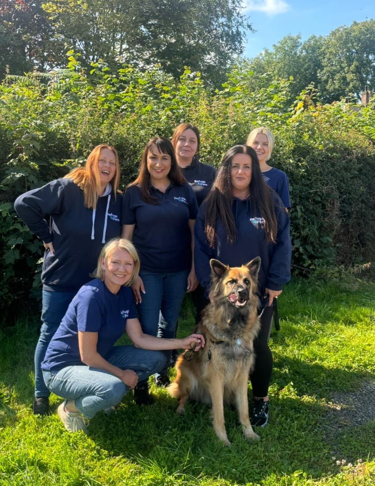 Refuge4Pets team members