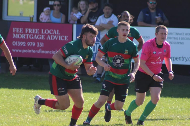 Dartmouth RFC pushing forward vs Topsham