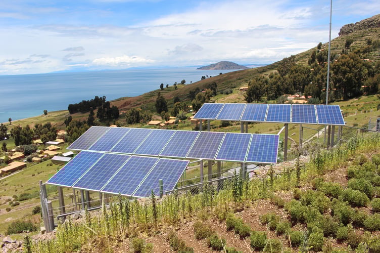 solar-panel-Image by Adolfo Cj from Pixabay