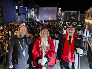 Free family fun at the Totnes Christmas lights switch- on event 