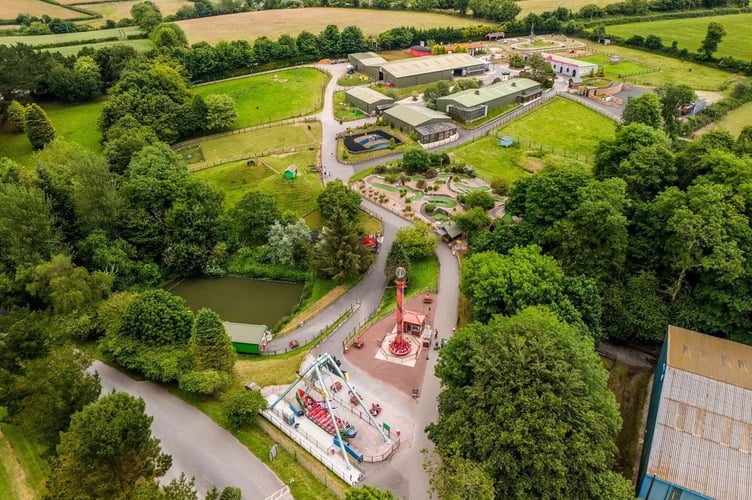 The Woodlands Family Theme Park opened in 1989