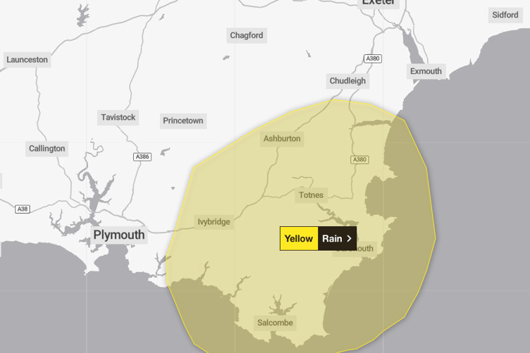 The yellow weather warning comes into affect from 10pm tonight and lasts until 12pm on Wednesday, November 27.