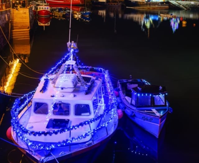 Christmas spirit clashes with harbour bylaws