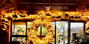 Creative displays spread festive cheer in Totnes