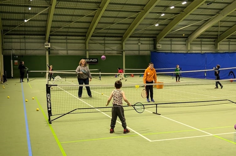 Smashing Spectrum on court