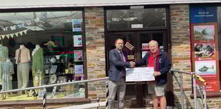 Freemasons donate to Devon Air Ambulance