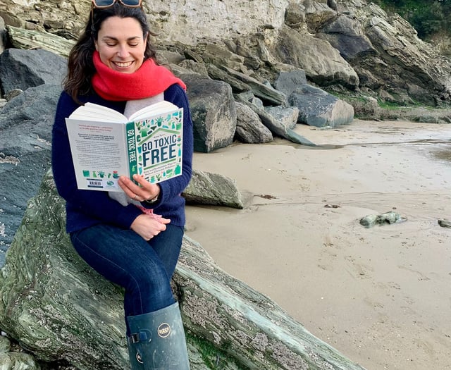 Anna Turns Joins Libraries Unlimited