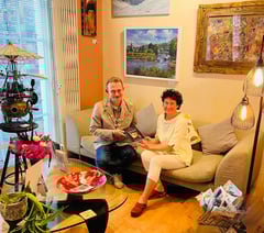 Dentist presents new book to Mayor of Totnes