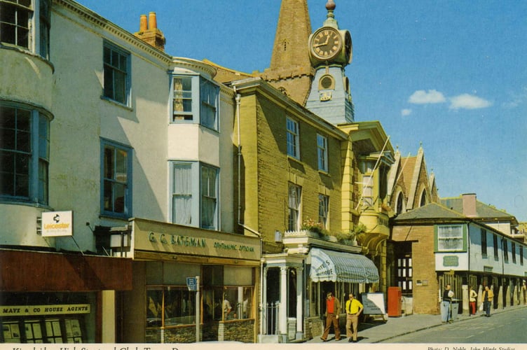Colour postcard showing  the Town Hall, Kingsbridge