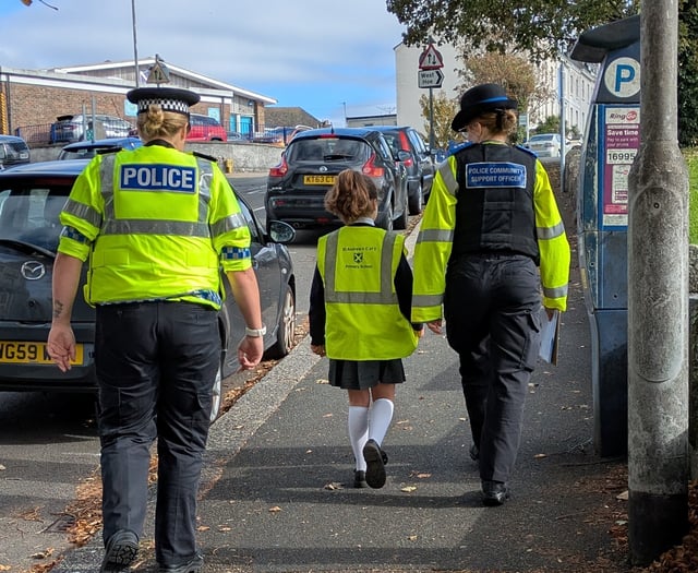 Schoolchildren join police for road safety