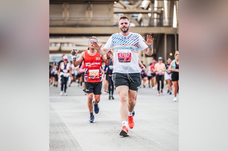 Matthew Jeffery running marathon after cancer diagnosis