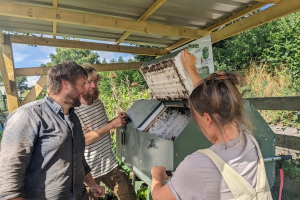 Community composting workshop inspires local resilience in Totnes