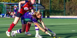 Ashmoor women push the league leaders hard