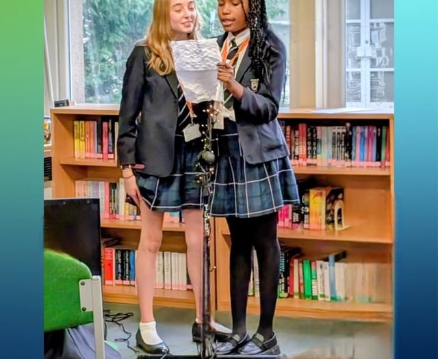 Students showcase creativity at ICC open mic event