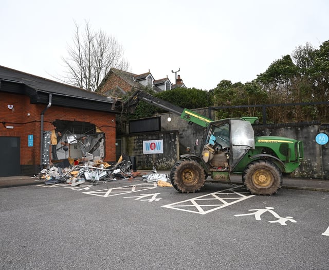 Footage released to catch ram-raid gang, Plympton