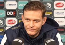 Five-star showing from Argyle helps topple the league leaders