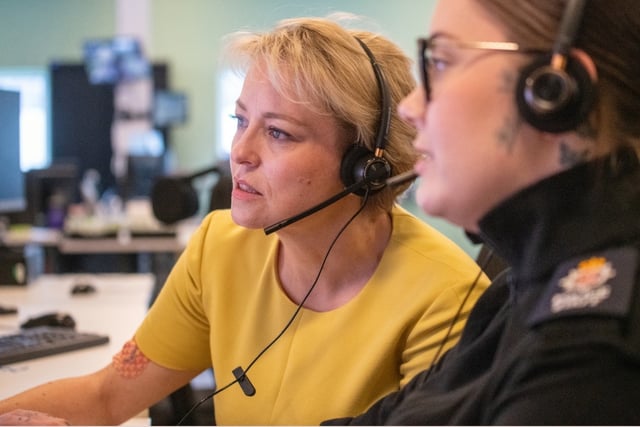 Police warn of 'unprecedented' pressure on 999 service