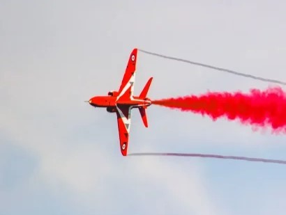 Red Arrows team cut to seven for English Riviera Airshow