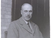 Blue Plaque honours Vernon MacAndrew's legacy in Dartmouth