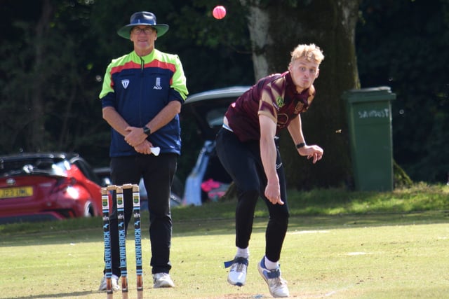 Withington wickets secure Stoke's bonus point