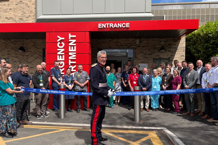 Ribbon cutting by Lord-Lieutenant for Devon David Fursdon