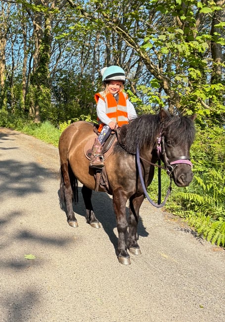 Sophie Bristow with Maui